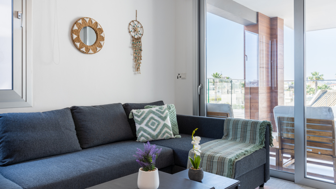Roula’ Cheerful Apartment