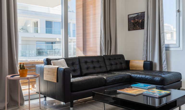 Nadine’ Cheerful Apartment